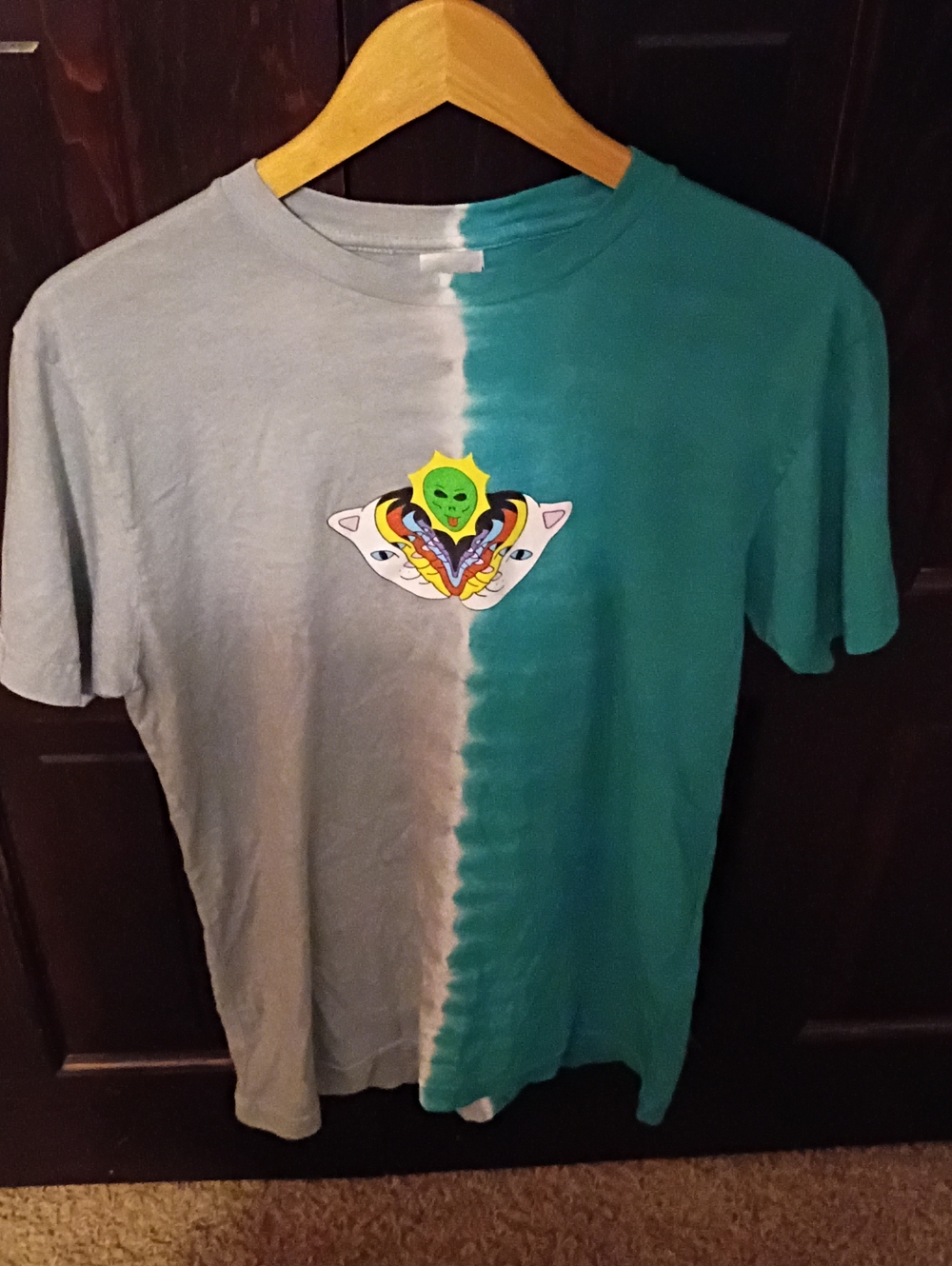 Men's Two-Tone Teal and Light Gray Graphic T-Shirt Ripndip Brand